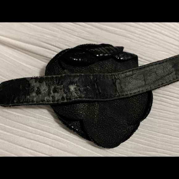 Shoes - Picture 11 of 16